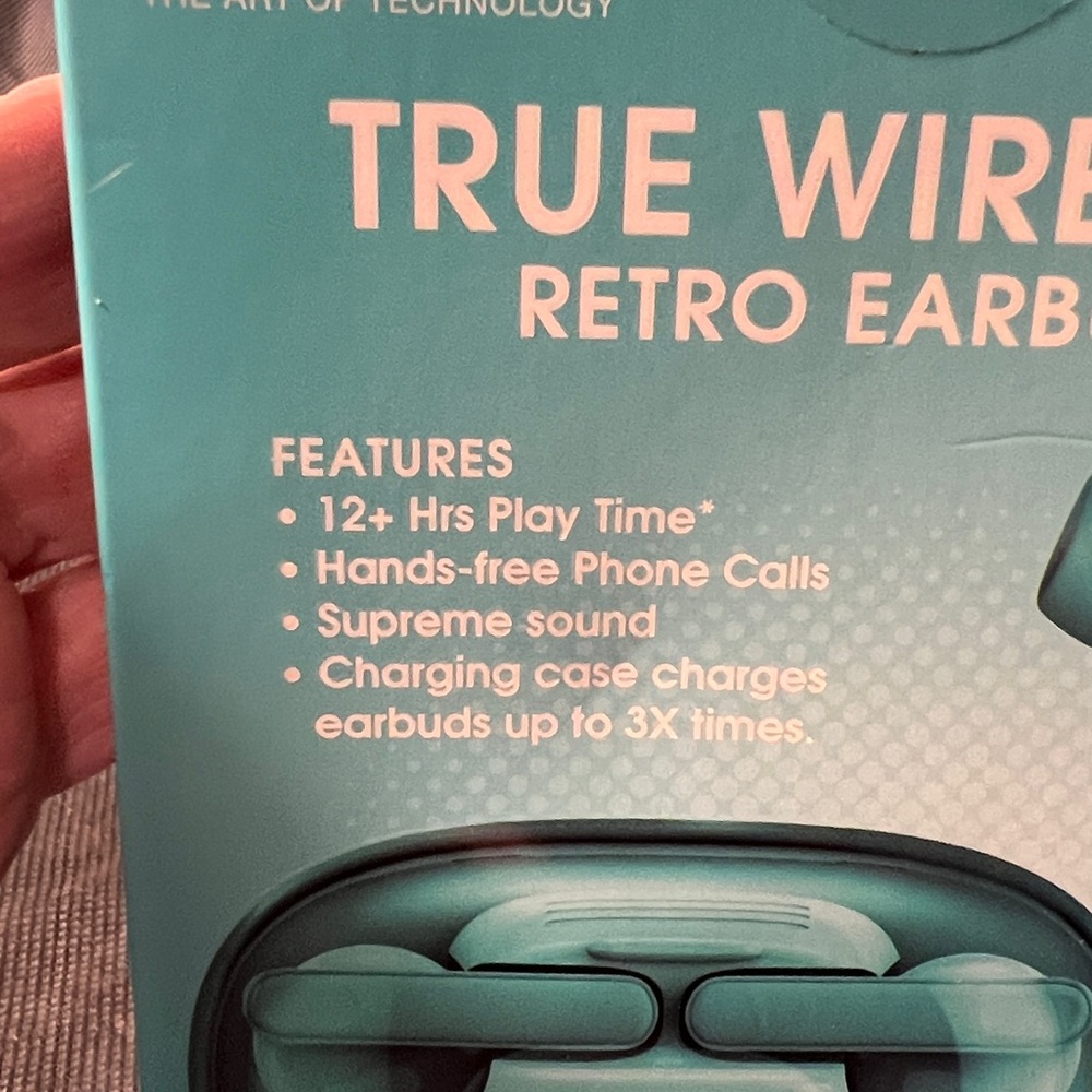 Bytech True Wireless Retro Earbuds - Teal - Picture 8 of 9